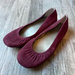 Me Too Nini Flats Size 9